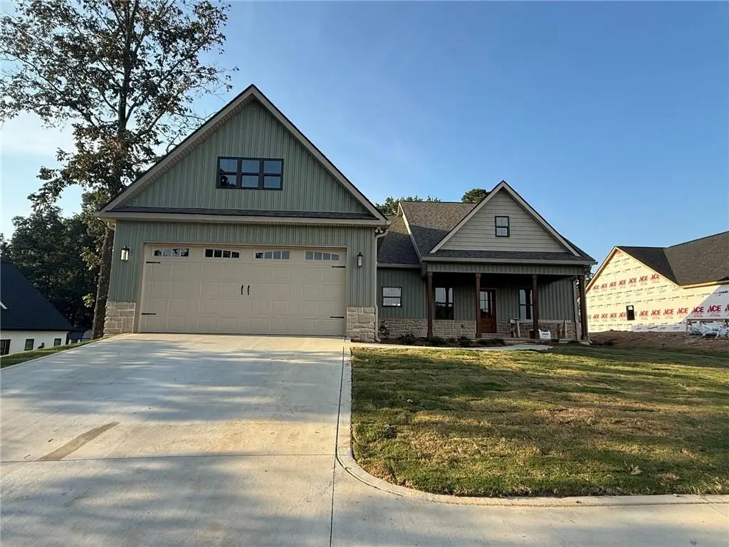 189 Oakland Drive, Calhoun, GA 30701 - #1
