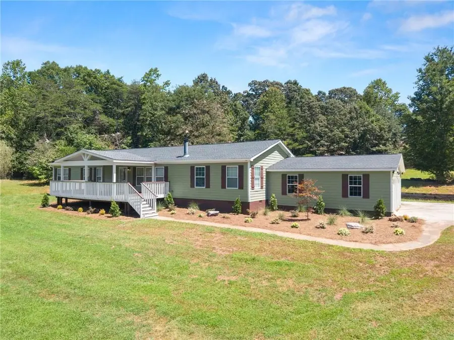 82 Bobbys Drive, Cleveland, GA 30528 - #3