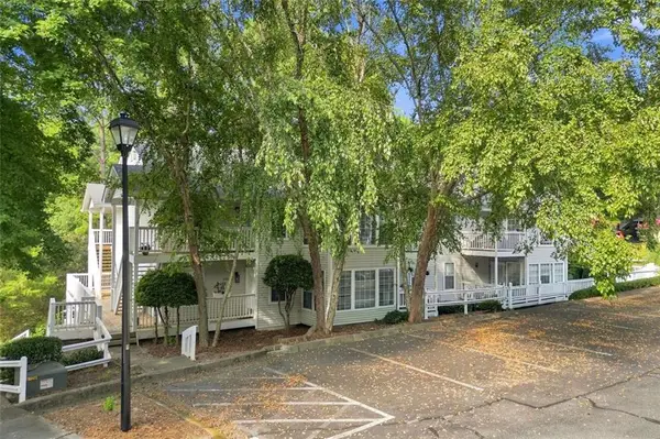 1301 Gettysburg Place, Sandy Springs, GA 30350