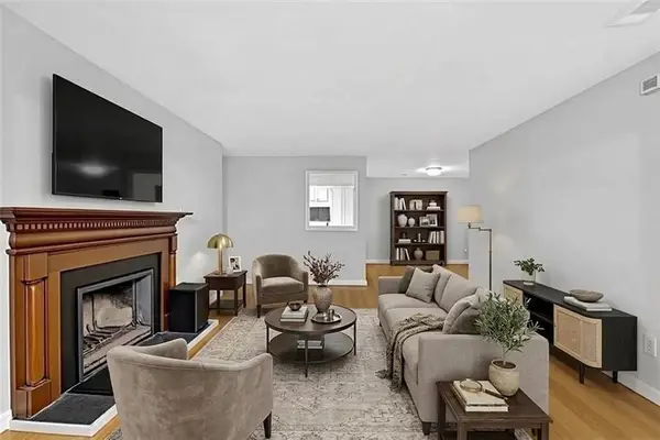 1004 Vicksburg Place, Atlanta, GA 30350