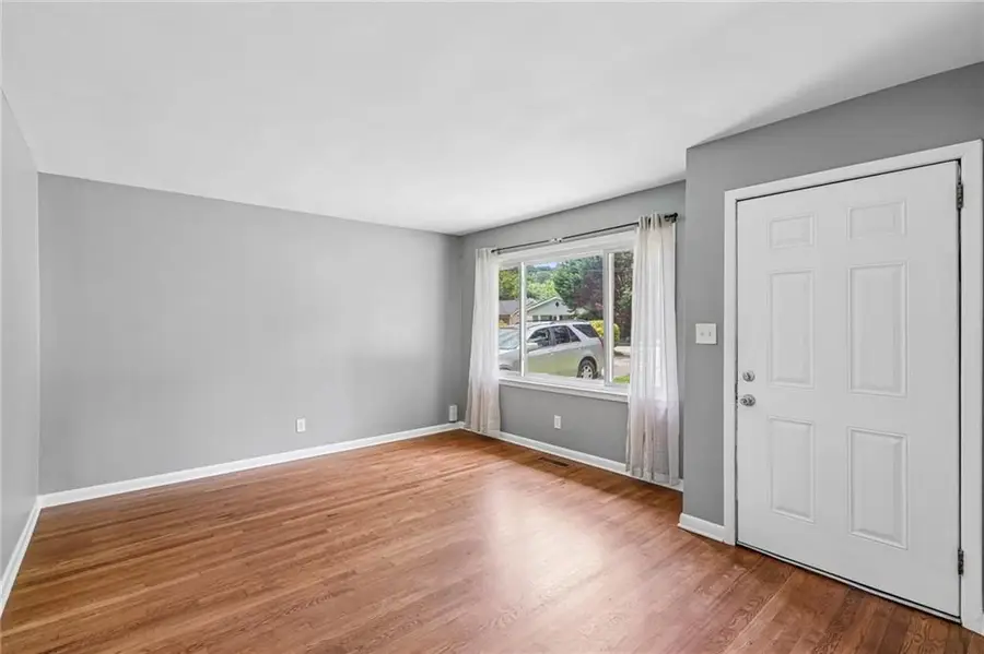 655 Albert Street Nw, Atlanta, GA 30318 - #3