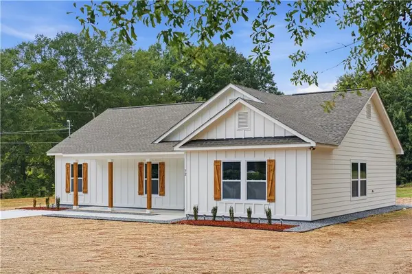72 Hunt Street, Hiram, GA 30141