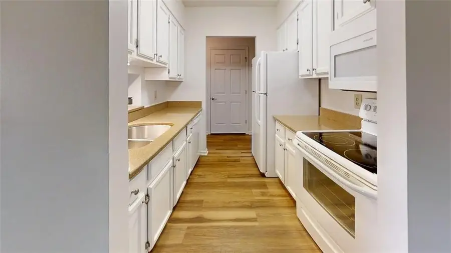 300 Johnson Ferry Road Ne #B409, Sandy Springs, GA 30328 - #2
