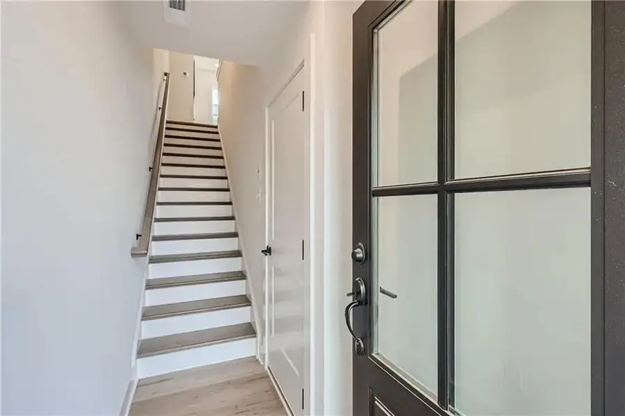 180 Chestnut Circle, Atlanta, GA 30342 - #3