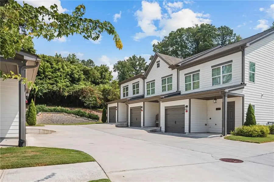 2893 Royal Heights Drive, Atlanta, GA 30318 - #3