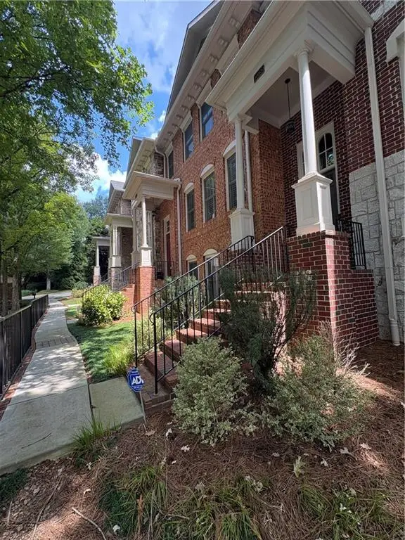 1085 Charles Towne Square, Sandy Springs, GA 30328 - #3