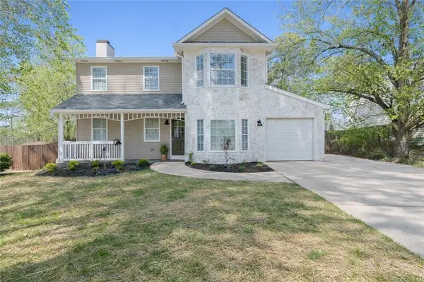 155 Bear Run Court, Chattahoochee Hills, GA 30268