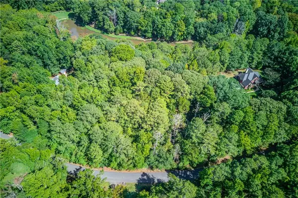211 Buck Trail, Hoschton, GA 30548