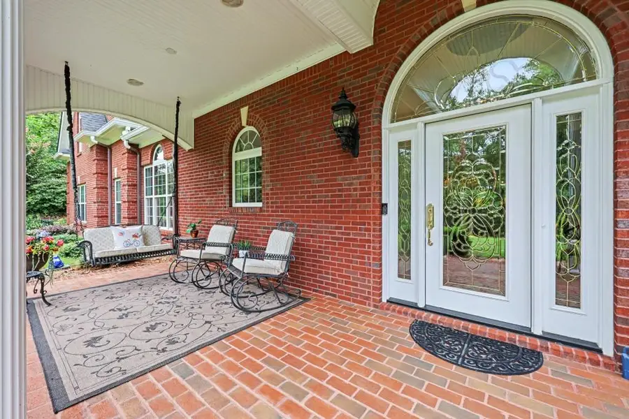 272 Glen Lake Drive, Hoschton, GA 30548 - #2