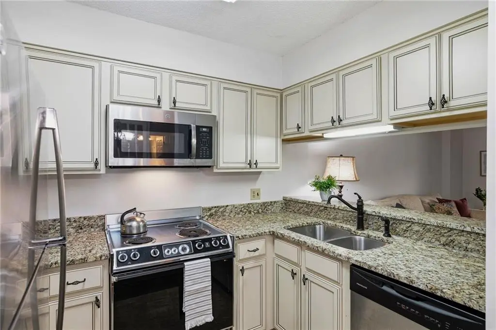 1800 Clairmont Lake #A116, Decatur, GA 30033 - #1