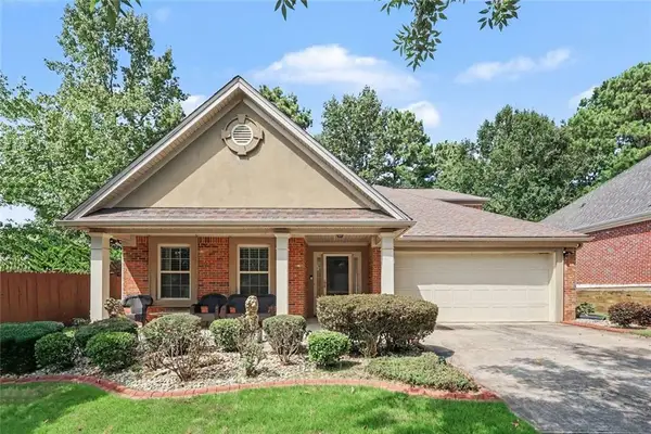 8001 Gossamer Drive, Fairburn, GA 30213