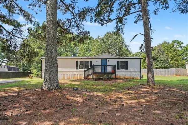 915 Steele Drive, Hampton, GA 30228