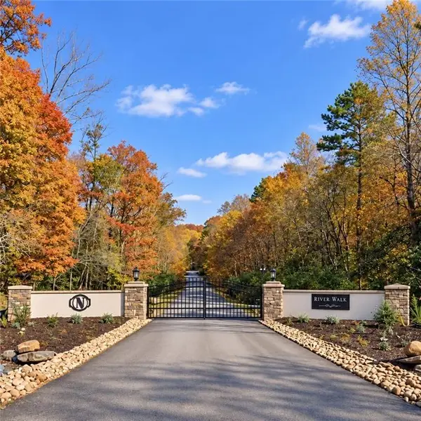 22 Riverwalk, Blue Ridge, GA 30513