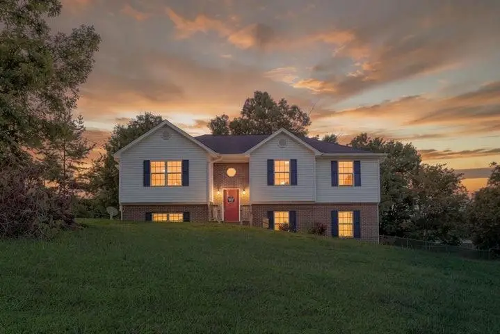 92 Abbey Road, Ringgold, GA 30736 - #1
