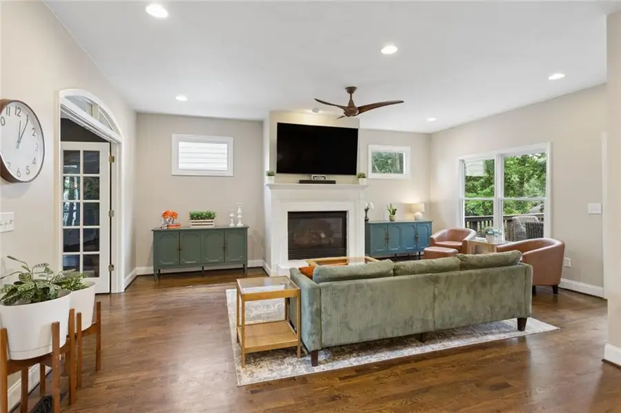 2241 Harry Brooks Drive Nw, Atlanta, GA 30318 - #2