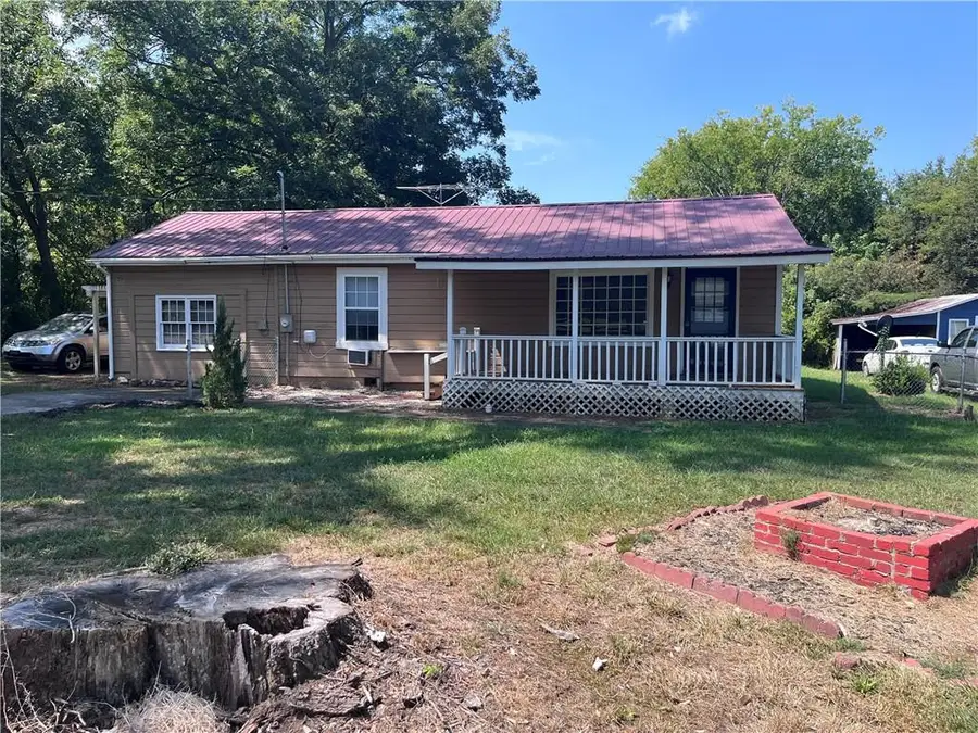 207 N Main Street, Adairsville, GA 30103 - #2