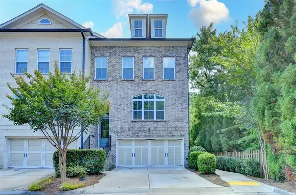 1701 Kenstone Walk, Dunwoody, GA 30338