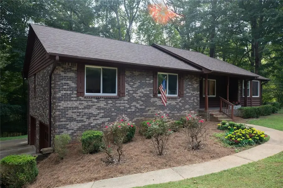 4512 Creekwood Circle Nw, Kennesaw, GA 30152 - #3