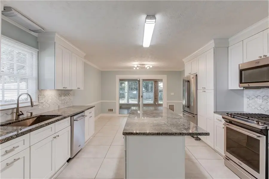 291 Shore Drive, Suwanee, GA 30024 - #3