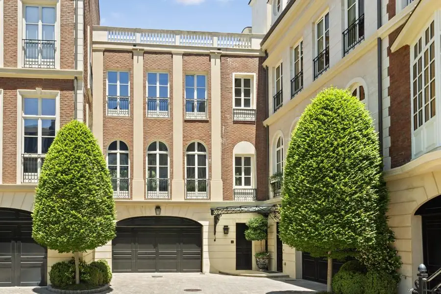 2288 Peachtree Road Nw #13, Atlanta, GA 30309 - #2