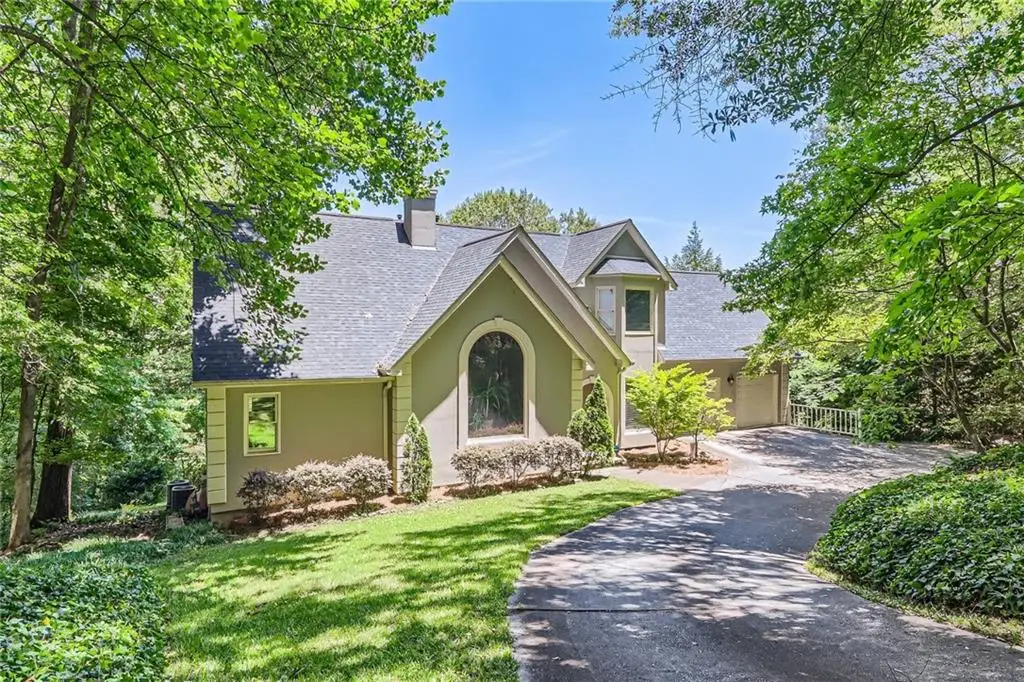 1872 Lake Lucerne Drive Sw, Lilburn, GA 30047 - #1