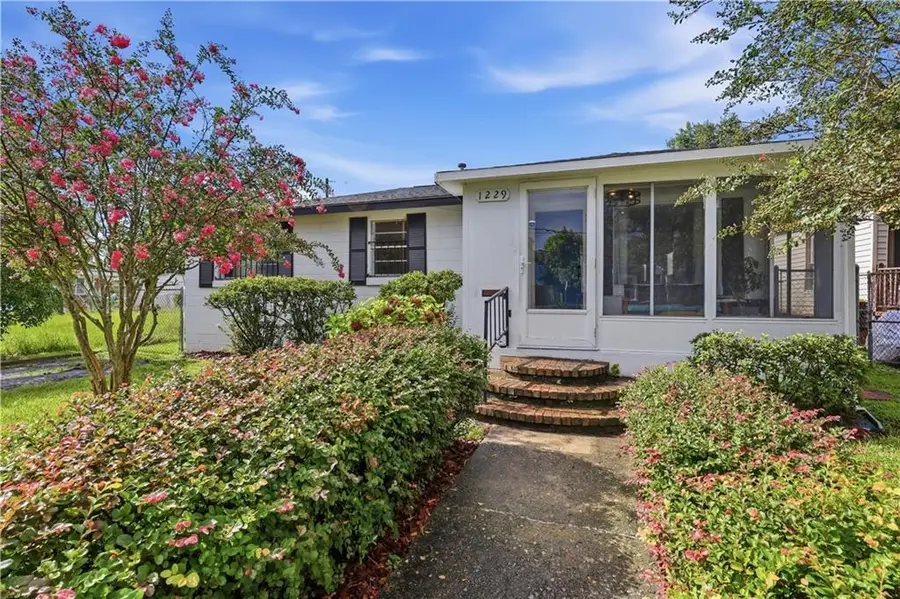 1229 E Bolton Street, Savannah, GA 31404 - #3