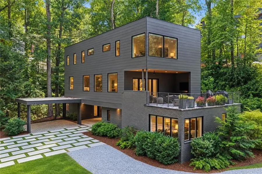 585 Mountain Way, Atlanta, GA 30342 - #2
