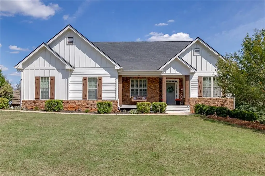 363 Durham Drive, Hoschton, GA 30548 - #1
