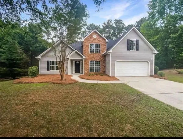 834 Winding Grove Lane, Loganville, GA 30052