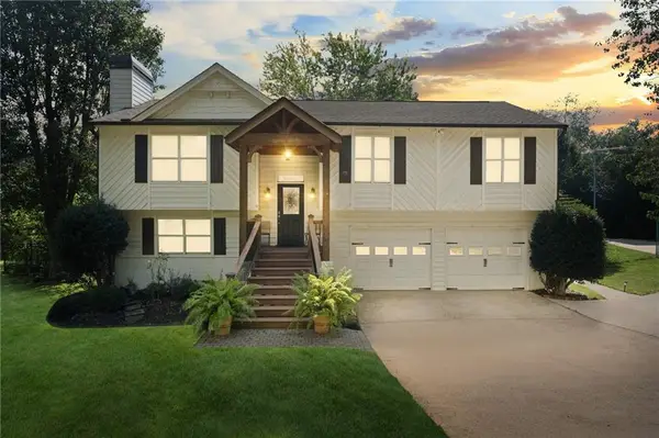 2555 Morgan Lake Drive Ne, Marietta, GA 30066