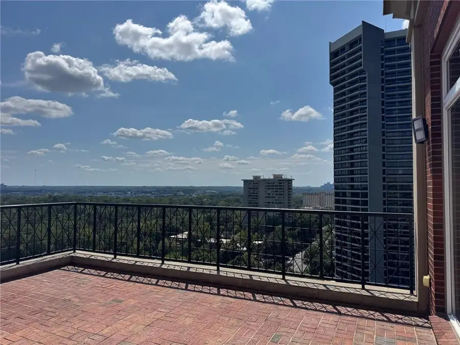 2724 Peachtree Road Nw #Upper Penthouse, Atlanta, GA 30305 - #2