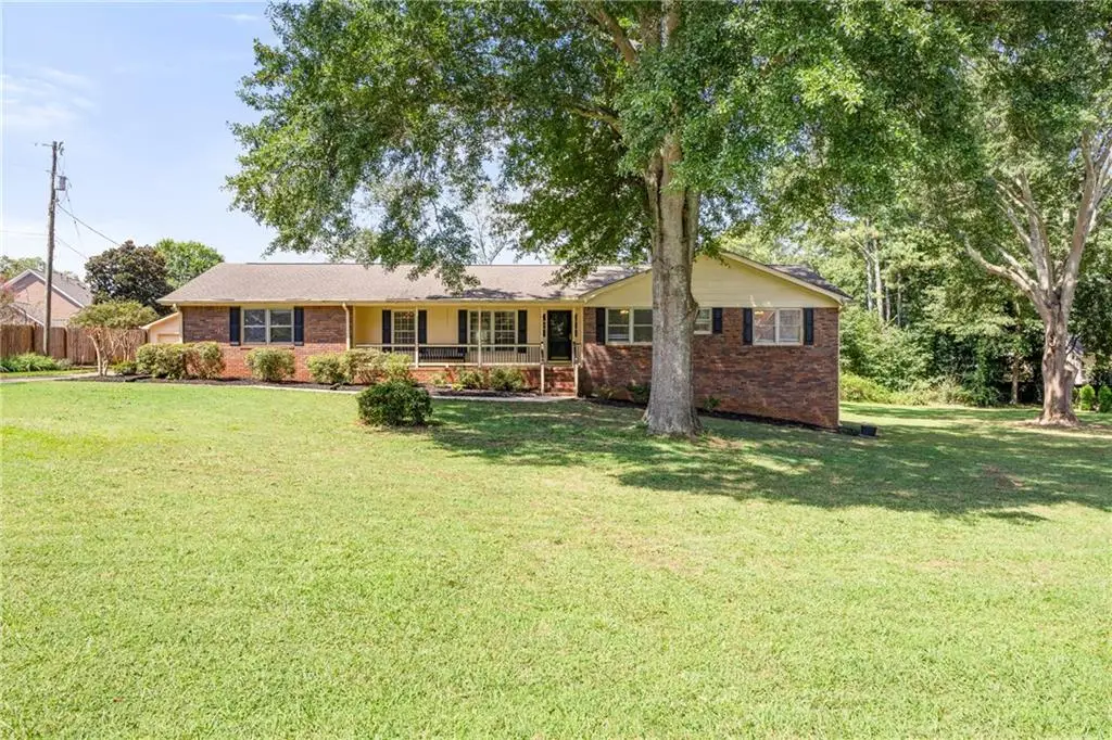 1977 Johnson Ferry Road, Marietta, GA 30062 - #1