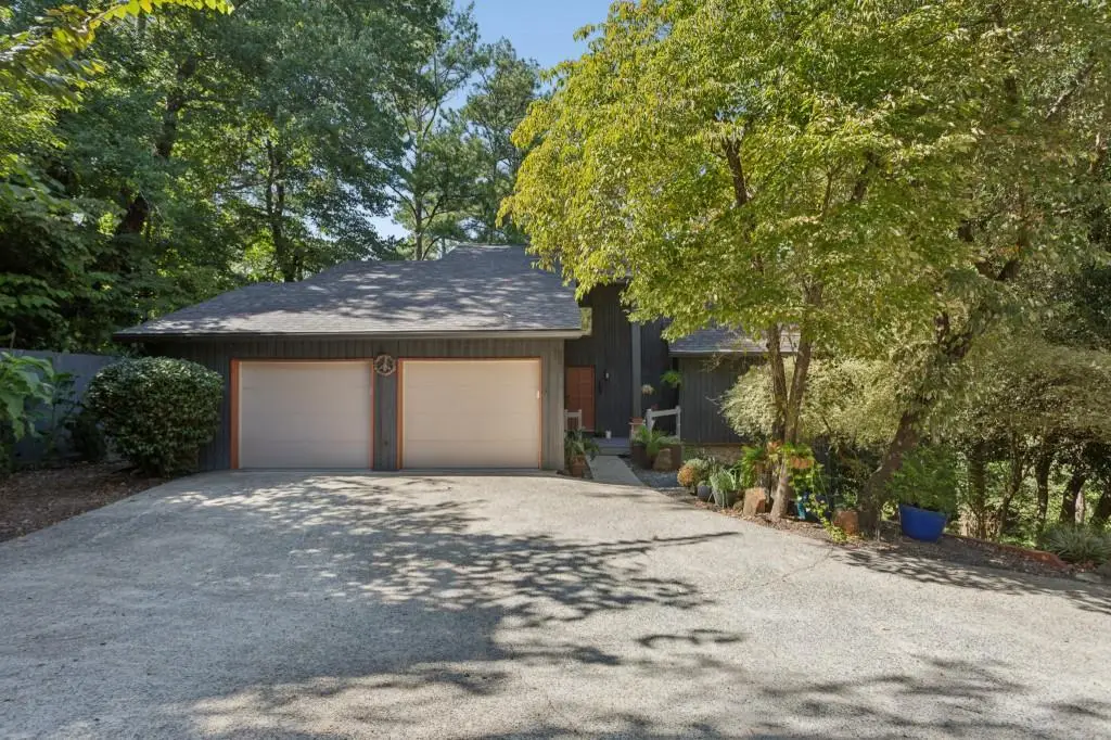 326 W Claiborne Court, Marietta, GA 30066 - #1