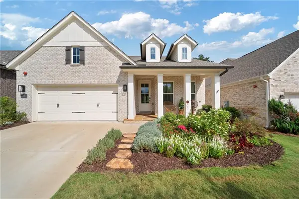 318 Carriage Glen Lane, Woodstock, GA 30188
