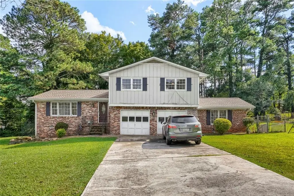 2558 Kings Way, Lawrenceville, GA 30044 - #1