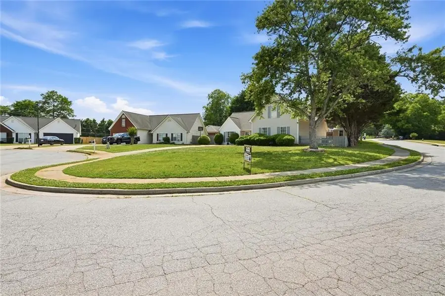 35 Shenandoah Drive, Winder, GA 30680 - #2