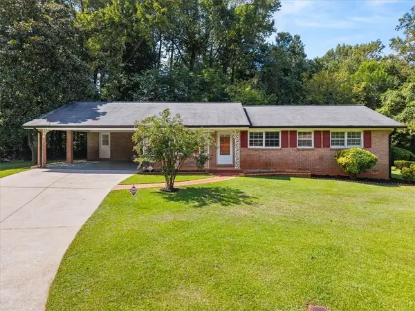 3961 Camelot Court, Tucker, GA 30084