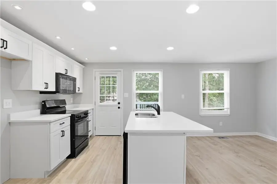 3724 Bramblevine Circle, Lithonia, GA 30038 - #2