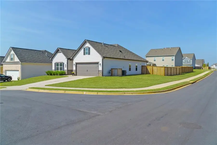 400 Sierra Point Sw, Cartersville, GA 30120 - #2