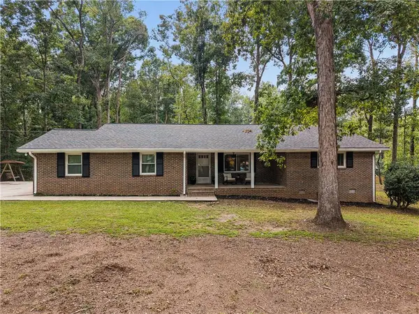 3696 Rainbow Circle Sw, Snellville, GA 30039