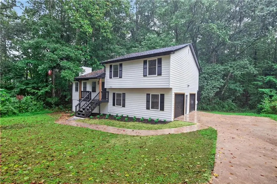 711 Mary Erna Drive, Fairburn, GA 30213 - #2