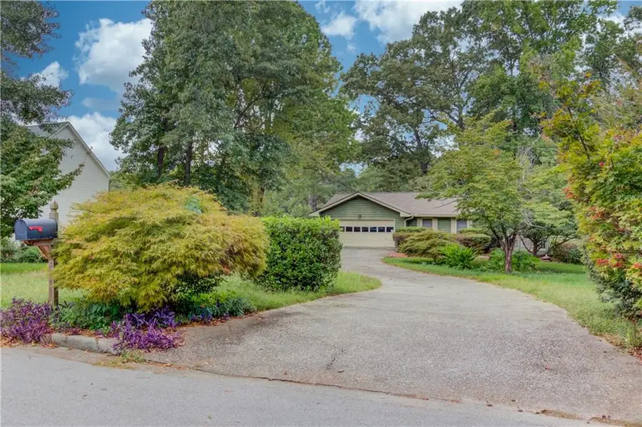 4258 Rocky Ledge Way, Snellville, GA 30039 - #2