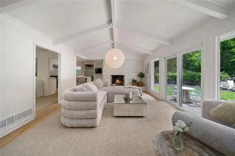 4037 Conway Valley Road Nw, Atlanta, GA 30327 - #2