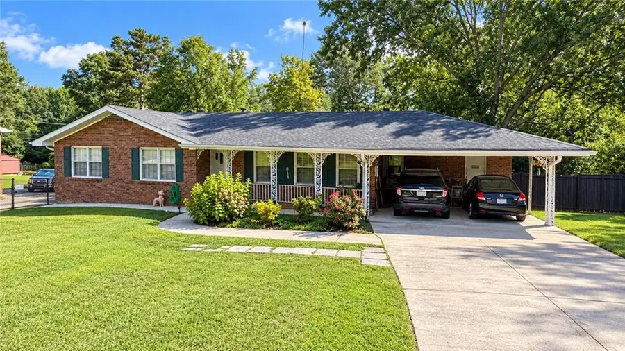 304 Fayetteville Road, Fairburn, GA 30213 - #2