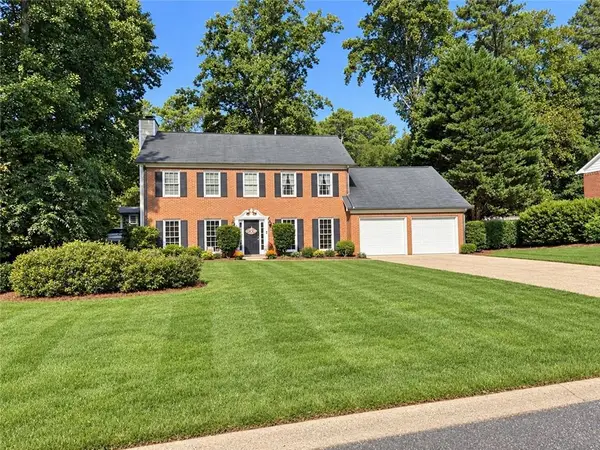 166 Knollwood Drive Nw, Marietta, GA 30064