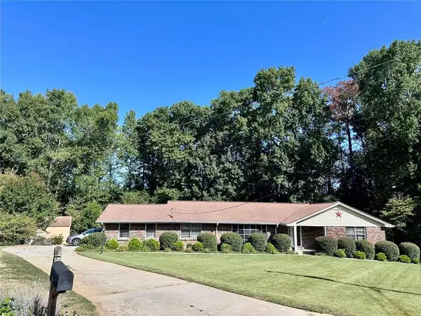 2653 Amberly Way, Snellville, GA 30078