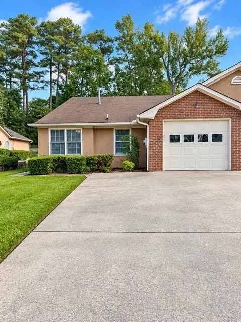 7109 Woodridge Lane, Union City, GA 30291