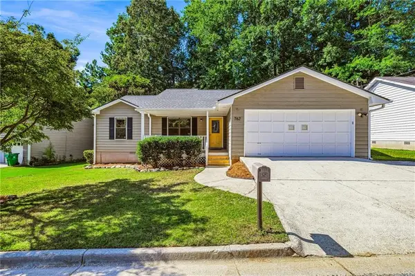 767 Pepperwood Trail, Stone Mountain, GA 30087