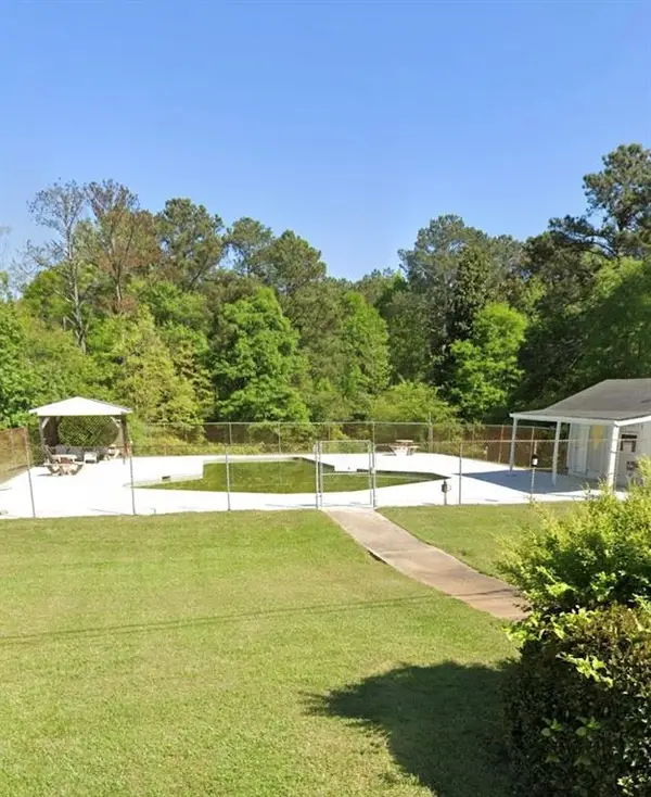 95 E Honeysuckle Lane, Carrollton, GA 30116