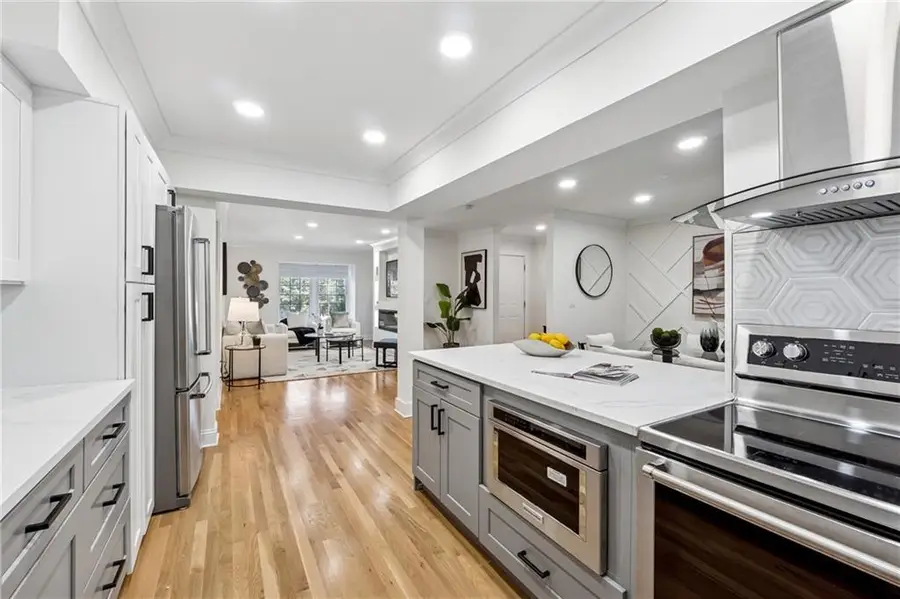 106 La Rue Place, Atlanta, GA 30327 - #3